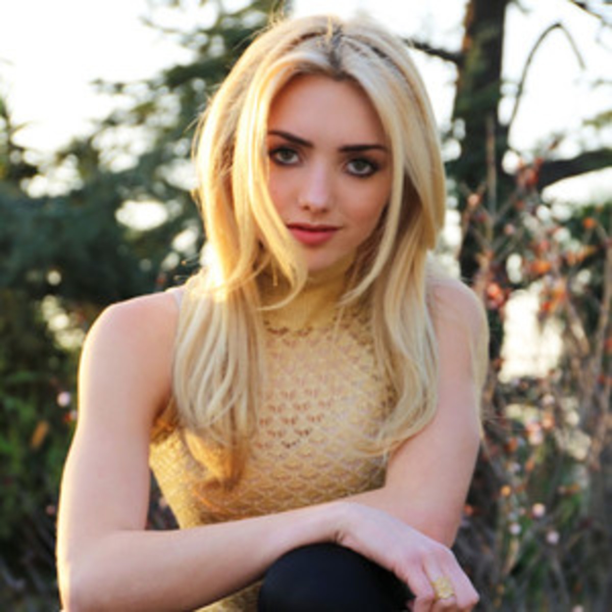 Disney Star Peyton List Idolizes Blake Lively Gives Tour Of
